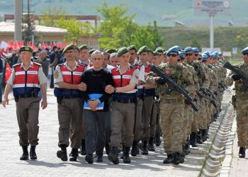 ZBOG VEZA SA GULENOM: Iz vojske će biti otpušteno 3.000 ljudi
