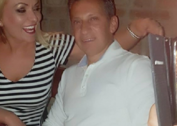 KO U POŠTI PROĐE PORED OVE ŽENE, SLEDE MU SE VENE: Prvi Bakirov obavještajac morao uhljebiti svoju suprugu prije odlaska sa funkcije?!