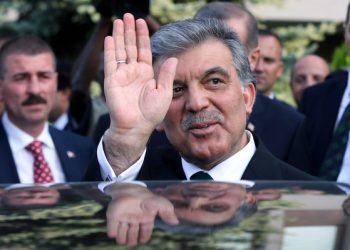 ODBIO IZIĆI ERDOGANU NA CRTU: Abdullah Gul rekao da neće biti kandidat opozicije