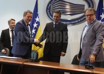 NEČIJE MASLO OVDJE NIJE ZA RAMAZANA: Radikalna desnica podržala komunističkog kandidata
