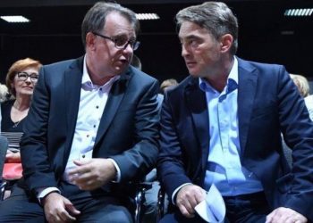 DJECA KOMUNIZMA: Komšić poručio Nikšiću da se okani udbaških metoda!