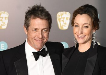 ANTIROMANTIK Hugh Grant prvi put uplovio u bračnu luku