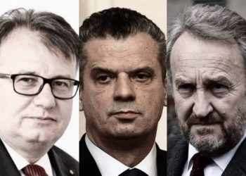 BOŠNJAČKA DESNICA SA „ČETIRI PRSTA“ Kazaz: Bošnjacima je potrebna liberalna nacionalna bošnjačka stranka s jasnom sekularnom orijentacijom