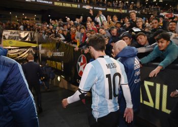 MUSLIMANI U STANJU PRIPRAVNOSTI Dramatičan zahtjev: ‘Zaigra li Messi na toj utakmici, spalite sve njegove slike i dresove, zauvijek ga se odrecite!’