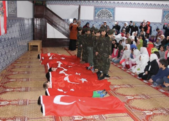 ANKARA BIJESNA Austrija im zatvara džamije i protjeruje imame, a razlog su OVE FOTOGRAFIJE