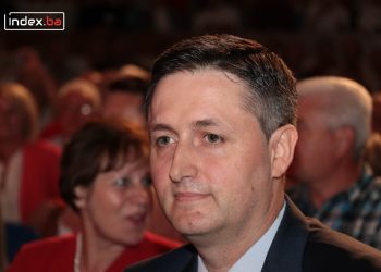 HANS DENIS RUMENIGE Anđelić: Osim ‘kjafirskih’ glasova, centralni komitet SDP-a se odrekao i bošnjačkih glasova iskrene ljevice