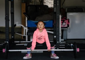 TE MALENE RUKE MOGU BAŠ MNOGO: Dizanje tegova sve popularniji sport za djevojčice