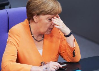 ‘STARA DAMA’ NA SAMRTI?! Zašto pada njemačka vlada, s njom i Merkelova?