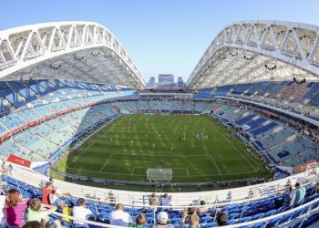 STADIONI DUHOVI: Ulupali milijarde, sad zjape prazni