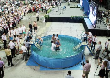 JEHOVINI SVJEDOCI: ‘Morali smo pobjeći iz Rusije’