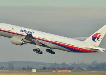 MALEZIJCI PRIZNALI: ‘Ne znamo ko je srušio MH370 s 239 ljudi’