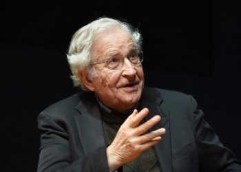 DOSTA VIŠE SA RUSSIAGATE! Chomsky: Manite se Rusa, Izrael je taj koji se miješa u američku politiku