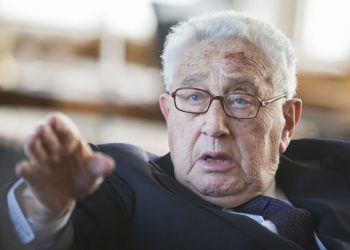 KISSINGER I AMERIČKI POŽELJNI GLOBALNI POREDAK Kissinger tvrdi da pravi ‘svjetski poredak’ zapravo nikada nije ni postojao