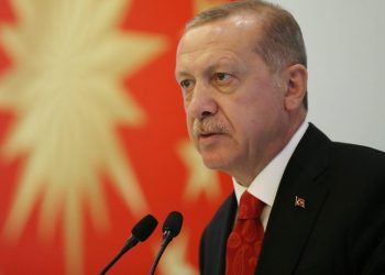 MOŽE LI I SULTAN PASTI? Erdoganovi inat i samovolja doveli su Tursku blizu TAČKE BEZ POVRATKA