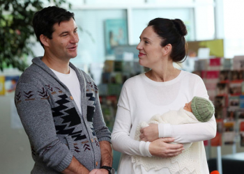 NOVOZELANDSKA PREMIJERKA DOVELA BEBU U UN: Ardern: Da ste vidjeli Japance dok smo kćerki mijenjali pelenu