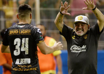 ODBILI MARADONU: Šta će nam taj narkoman!
