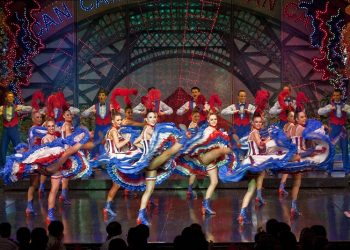 VODIČ KROZ PARIŠKE KABAREE: Red talenta, red seksa