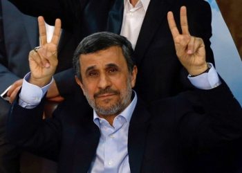 ‘VRIJEME JE DA UZVRATIMO’: Ko bi rekao da je Mahmoud Ahmedinejad slušao Tupaca?