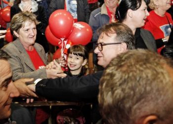 SDA JE VELIKA BOŠNJAČKA OBMANA! Nikšić: Zašto si Bakire upropastio pokušaj revizije presude protiv Srbije?!