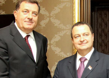 UOČI IZBORA U BOSNI Dačić i Dodik glume ‘velikosrbe’, a kad su tu Rusi, samo kimaju