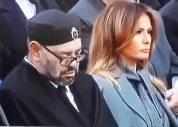 (VIDEO) URNEBESAN SNIMAK IZ PARIZA Marokanski kralj zaspao pored Melanije
