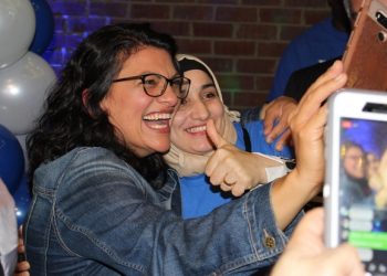 PRVA U HISTORIJI: Muslimanka Rashida Tlaib izabrana u američki kongres