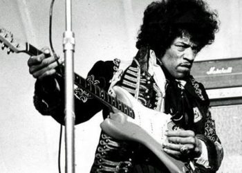 LEGENDE UMIRU PJEVAJUĆI Još uvijek se ne zna kako je umro Jimi Hendrix