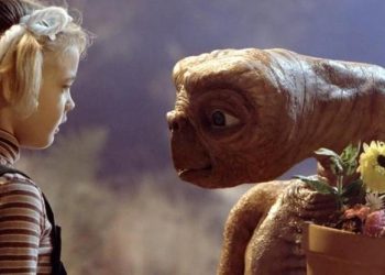ZVIJEZDA E.T.-JA: “Majka me u pakao droge uvela s 9 godina”