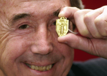 “NISAM NI SHVATIO DA SAM MU ODBRANIO”: Gordon Banks paradom protiv Pelea u legendu