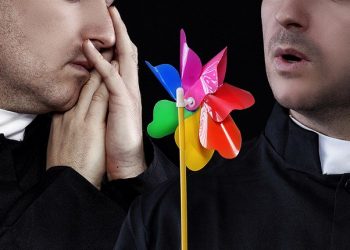 PROBLEM CELIBATA: Katoličanstvo je u krizi jer odbija prihvatiti gay svećenike