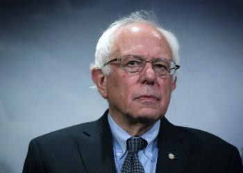 SOCIJALISTIČKI DEMOKRATA Vraća se Bernie Sanders?