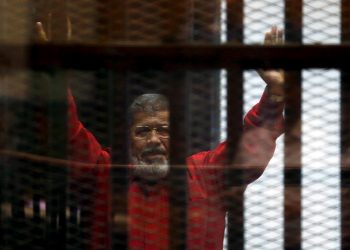 MOHAMED MORSI: Prvi egipatski izabrani predsjednik koji je u sudnici držan u kafezu