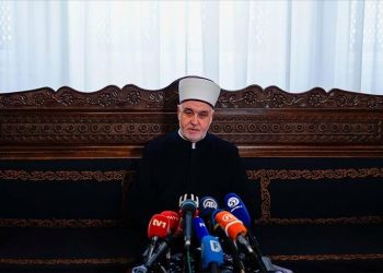 TUGA SE SMANJUJE, A RADOST SE POVEĆAVA Kavazović: Podijelite radost Bajrama s komšijama nemuslimanima, to je nesalomljivi duh Bosne