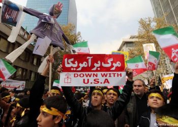 KAKO SU PERZIJANCI OBOŽAVALI VATRU, TAKO SE IRANCI IGRAJU S NJOM: Iran žuri napraviti nuklearno oružje, a Trump ne može uraditi ništa