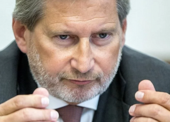 FASHIST NO PASARAN Hahn: U EU nema mjesta onima koji veličaju ratne zločince