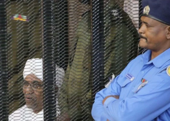 TAKO ZAVRŠAVAJU ISLAMSKE REVOLUCIJE Bivši sudanski predsjednik optužen za korupciju