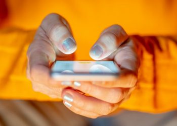 POVRŠNO ČITAJU DIGITALNE MEDIJE: Postaju glupi i bezosjećajni