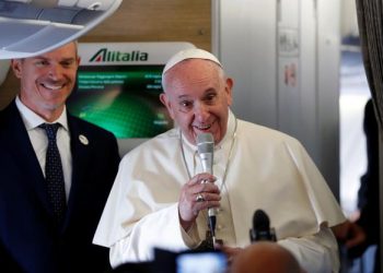 PAPA FRANJO: “Čast mi je što me Amerikanci napadaju”
