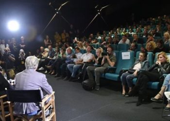 “LAKONOGA” Suze i ovacije na premijeri filma o prvom ubijenom djetetu opkoljenog Sarajeva