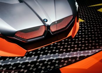KAKO JE ODRŽIVOST POSTALA KLJUČNO PITANJE U AUTOMOBILSKOJ INDUSTRIJI: Ulaganja u električna vozila i baterije