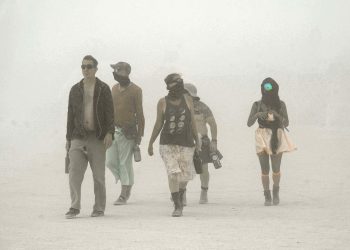 “BURNING MAN”: Kako su maske postale glavni hit na festivalima i zašto je važno nositi ih