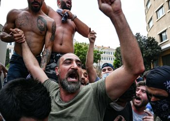PROTESTI U LIBANONU TRAJU TREĆI DAN ZAREDOM Blokirane važne prometnice