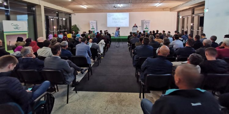 NOVI VJETROVI U DIJASPORI U Gracu svečano otvorena konferencija REFKO 2019