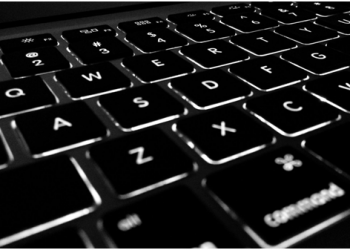 EMOCIONALNA ZARAZA: Depresija na Facebooku i razvodi na Twitteru