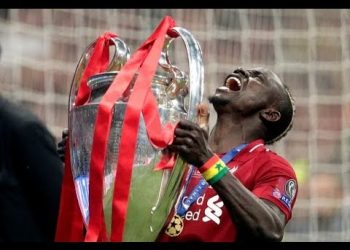 SADIO MANE, VELIKA ZVIJEZDA I ČOVJEK: Šta će mi deset Ferrarija, 20 satova sa dijamantima i dva aviona