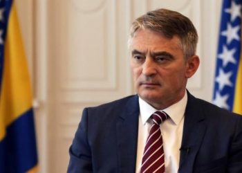 KOMŠIĆ ČESTITAO DAN DRŽAVNOSTI BiH Komšić: Odlučnost, istrajnost i antifašizam i danas su ideja vodilja svima koji BiH nosimo u srcu