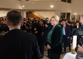 GORNJI VAKUF NIJE USKOP(O)LJE NI ZA KOGA Kitarović: Kud god hodim pred mađunarodnim diplomatama pričam o Bosni i Hercegovini