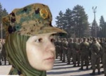 DVIJE UNIFORME POD JEDNOM KAPOM Zuko: O pokrivenoj vojnikinji Mujanović se država ogriješila  