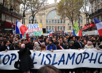 ZAJEDNIČKI ŽIVOT JE BITAN: Marš protiv islamofobije u Parizu