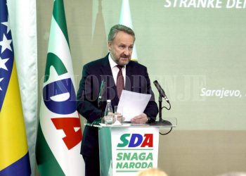 PRIZNAO DA ON STOJI IZA RASKOLA U SDP Izetbegović: Pritisci da se pocijepa SDA su se vratili onima koji su ih inicirali i pocijepali su njih